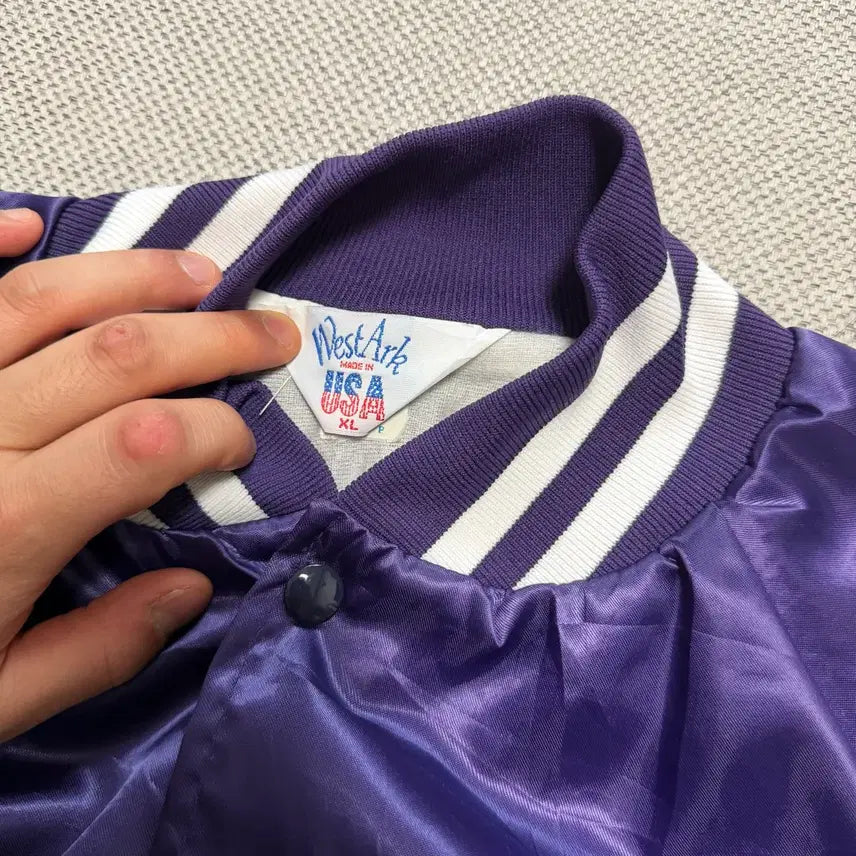 [BUNJANG] USA Vintage Budweiser Varsity Jacket / USA vintage 버드와이저 바시티 자켓