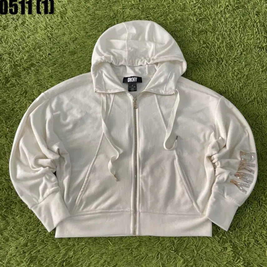 [BUNJANG] DKNY White Velvet Hooded Zip-Up Jacket (S) / DKNY 화이트 벨벳 후드 집업 S