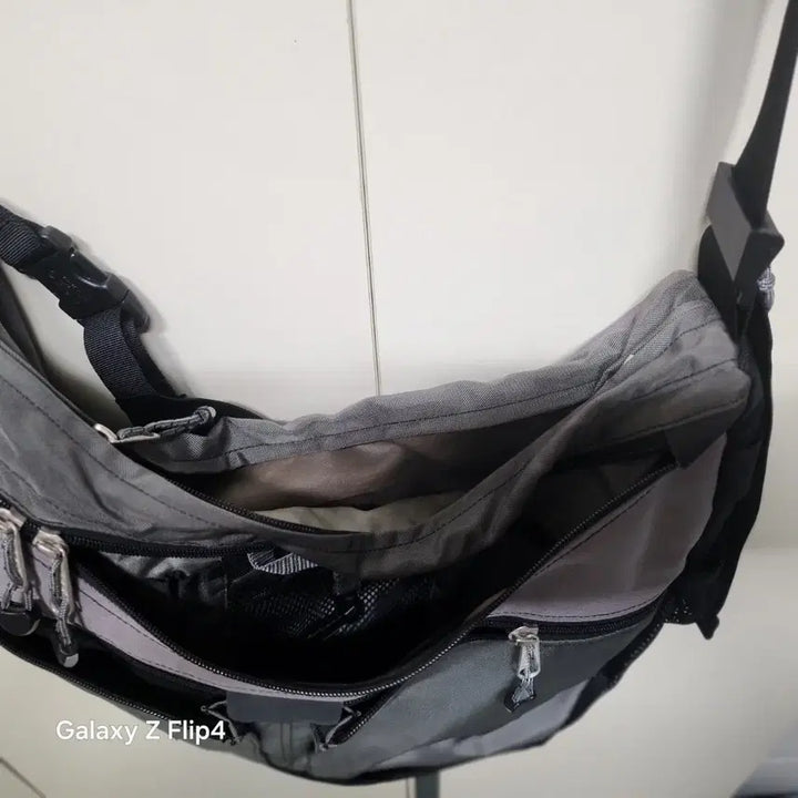 [BUNJANG] REI Shoulder Cross Bag / REI. 숄더 크로스백
