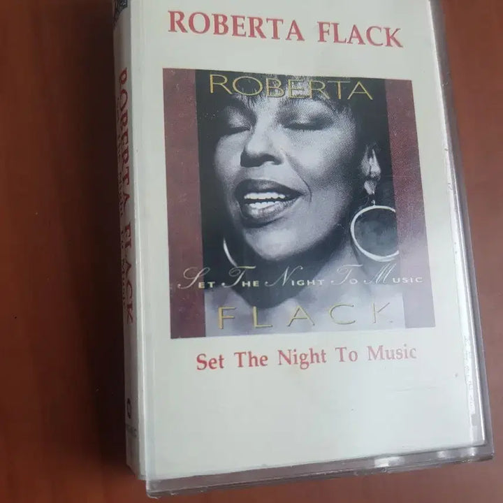[BUNJANG] Roberta Flack Soul Funk R&amp;B Pop Cassette Tape / 흑인음악 Roberta Flack 소울훵크 알앤비 r&amp;b 팝카세트테이프