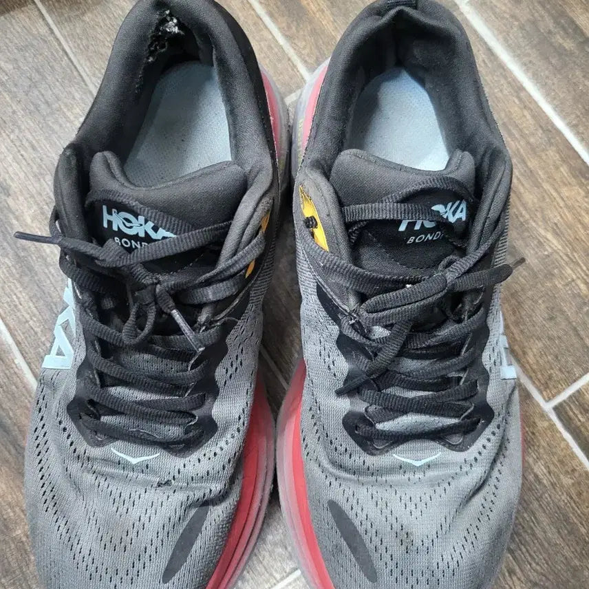 [BUNJANG] Hoka Running Shoes Grey/Red 265 / 호카 운동화 회색/레드265