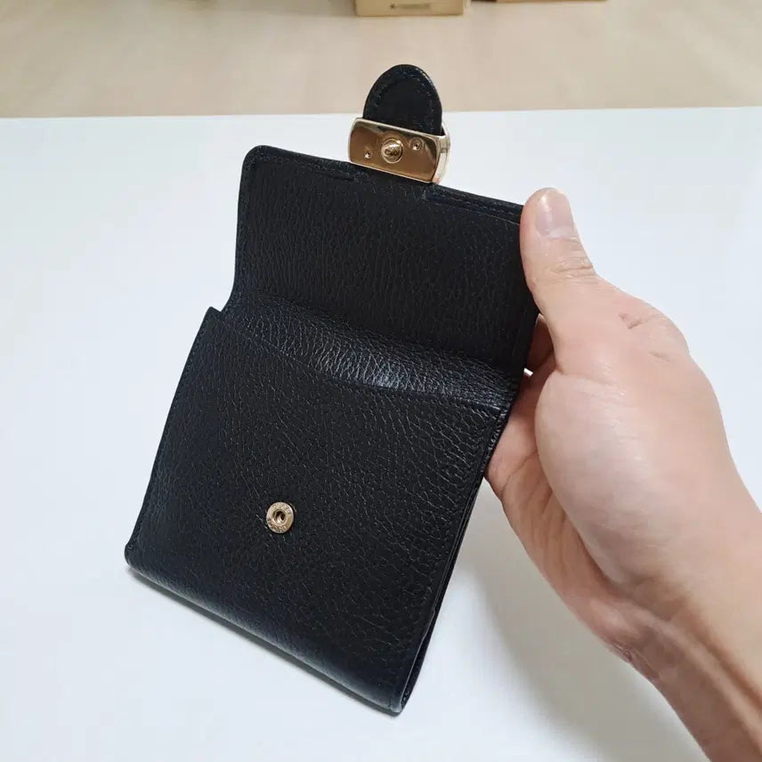 [BUNJANG] Gucci Interlocking Leather Flap Wallet Black / [100%/정품] 구찌 인터로킹 가죽 플랩 지갑 블랙