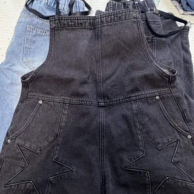 [BUNJANG] Star Embroidered Denim Overalls Shorts / 별모양 데님 멜빵 반바지 블랙