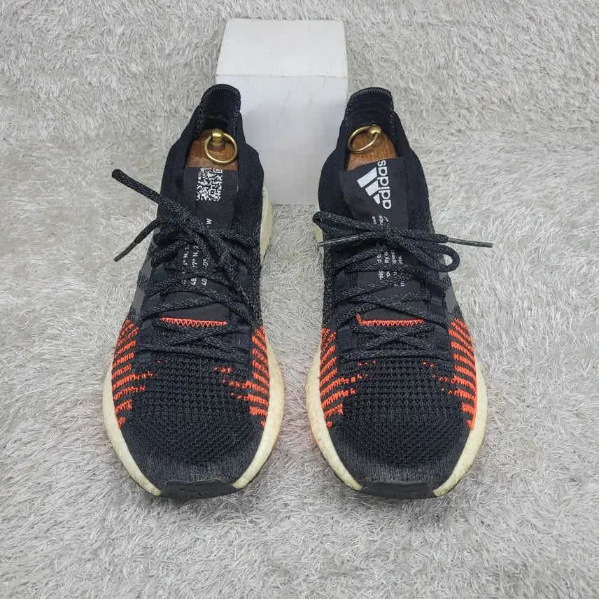 [BUNJANG] Adidas Pulseboost HD Black Solar Sneakers (Size 270) / 구제짱짱맨 270 아디다스 펄스부스트 HD 블랙 솔라 스니커즈