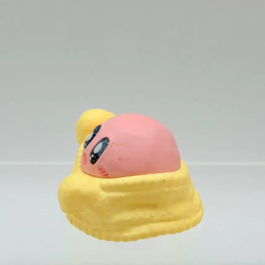 [BUNJANG] Kirby Cozy Nuku Nuku Figure Wearing a Sweater / 별의커비 포근포근 누쿠누쿠 피규어 스웨터를 입은 커비 피규어 (162)