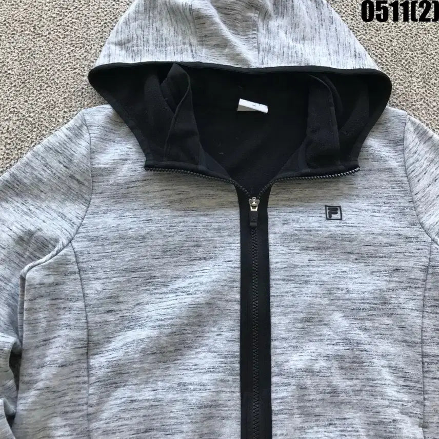[BUNJANG] Fila Gray Hooded Zip-Up Jumper Size 100 / 휠라 그레이 후드 집업 점퍼 100
