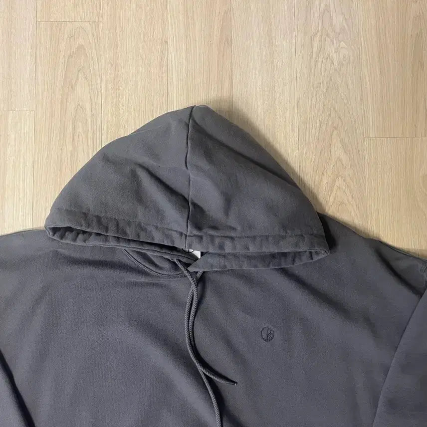 [SOLD OUT] [ XXL ] 폴라스케이트 로고 후드티