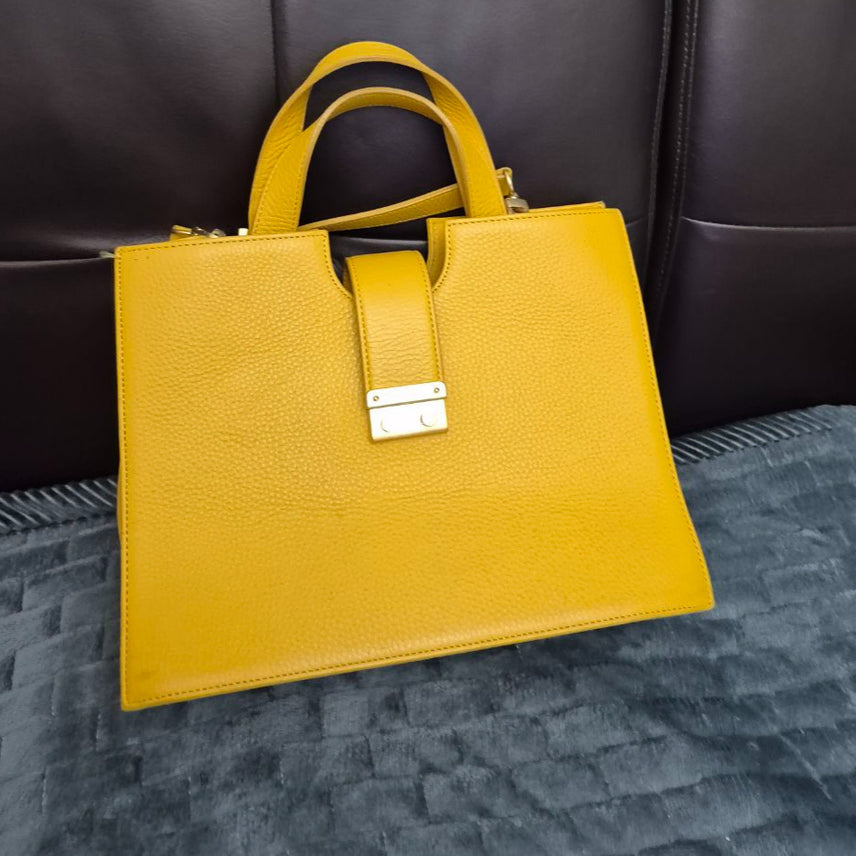 [BUNJANG] Hoze Leather Cross Tote Bag Yellow / 호재 hoze 가방 크로스 토트백  신세계 갔다가 구입한거에요 20만원대