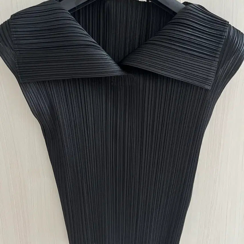 [BUNJANG] Pleats Please Issey Miyake Black Collared Top / 플리츠플리즈 이세이미야케 카라탑 블랙