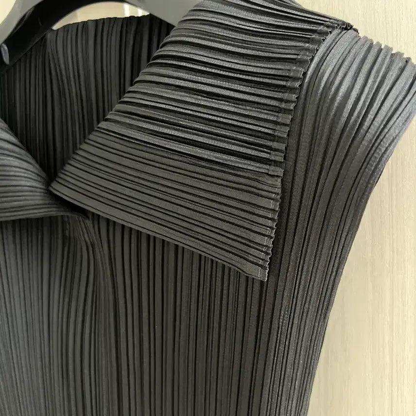 [BUNJANG] Pleats Please Issey Miyake Black Collared Top / 플리츠플리즈 이세이미야케 카라탑 블랙