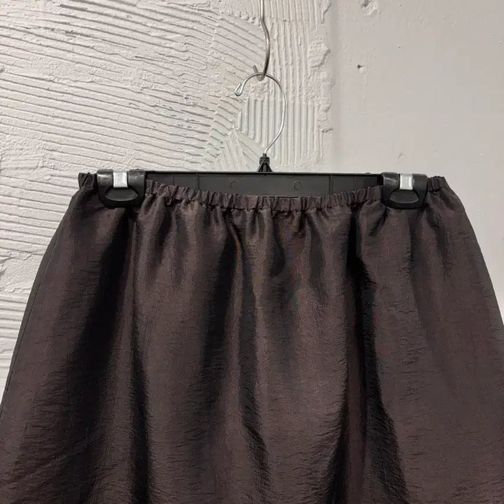 [BUNJANG] Necessary Brown Banding Midi Skirt / 네세서리 브라운 밴딩 미디 스커트