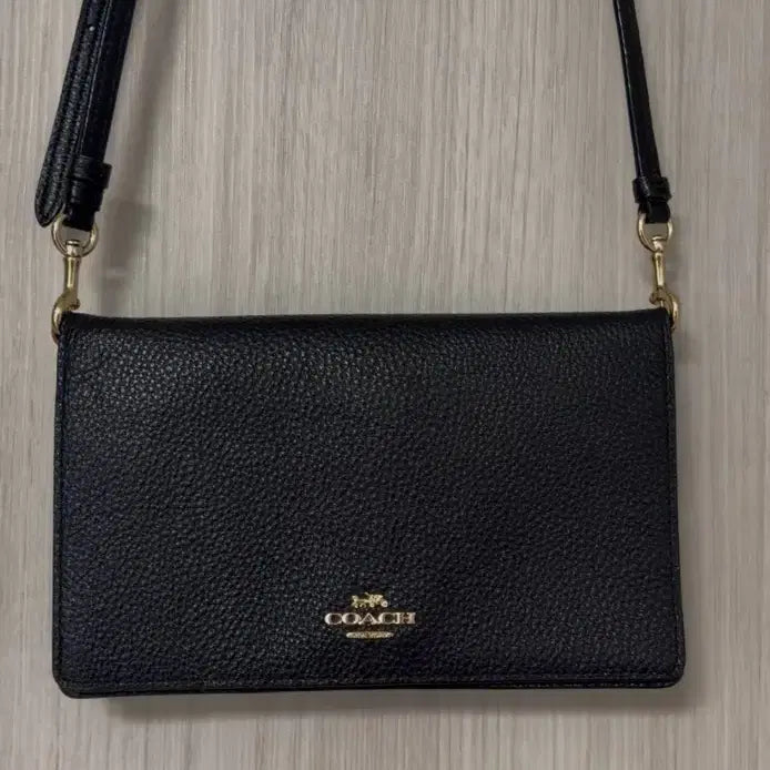 [BUNJANG] Coach Black Leather Crossbody Wallet Handbag / 코치 블랙 가죽 크로스백 지갑형 핸드백