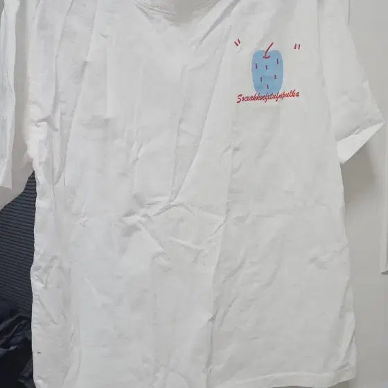 [BUNJANG] White Short-Sleeve T-Shirt with Printing / 흰색 프린팅 반팔 티셔츠