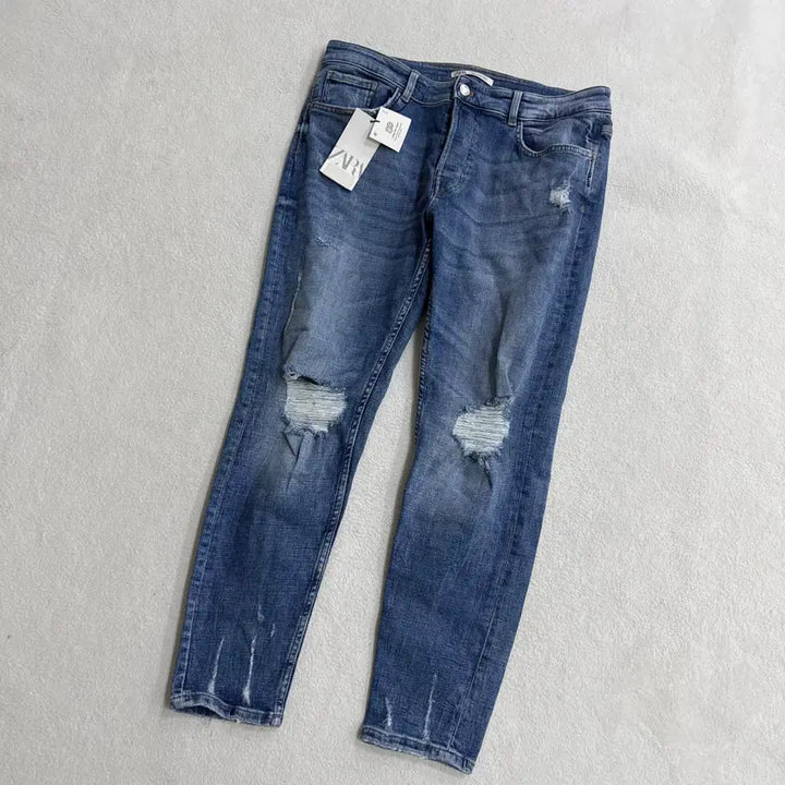 [BUNJANG] Zara Distressed Denim Pants New / 46 새상품 자라 데미지 데님팬츠 0427T