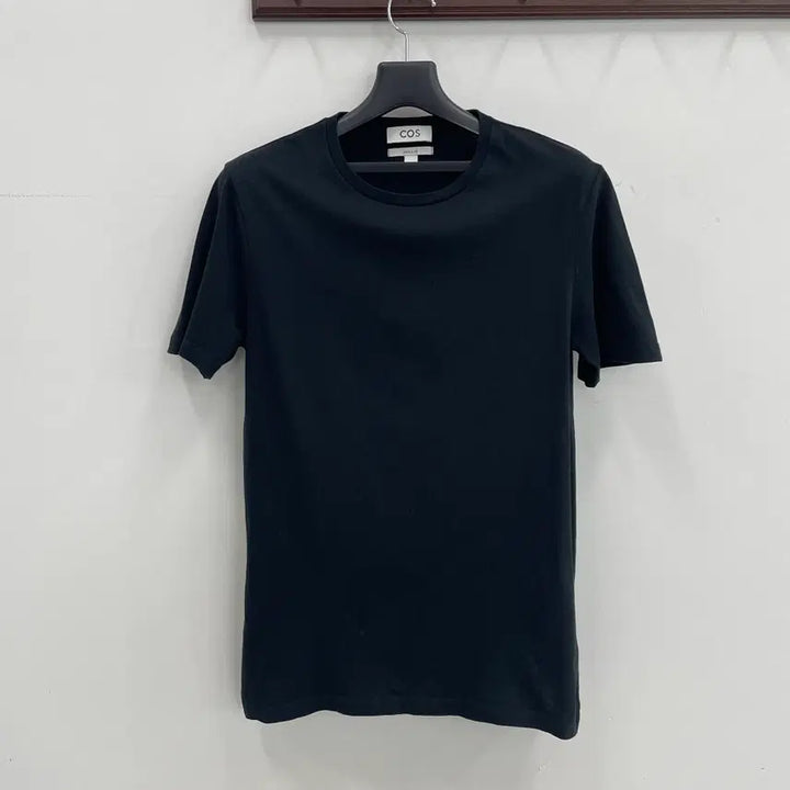 [BUNJANG] COS Black Regular Fit Short Sleeve T-Shirt / 코스 공용S 블랙 레귤러핏 반팔 티셔츠
