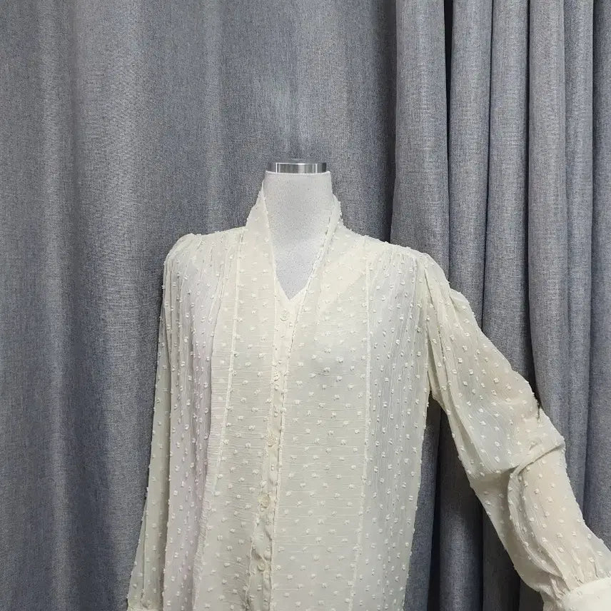 [BUNJANG] Sheer Dot Boutique Tie Blouse / 쉬어 도트 부티크 타이 블라우스