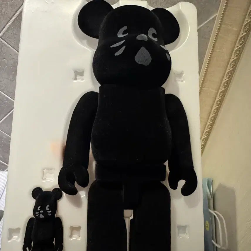 [BUNJANG] Bearbrick NYA Flocky Ver. 400% + 100% / 베어브릭 400%+100% 냐 플로키 버전 BEARBRICK NYA FL