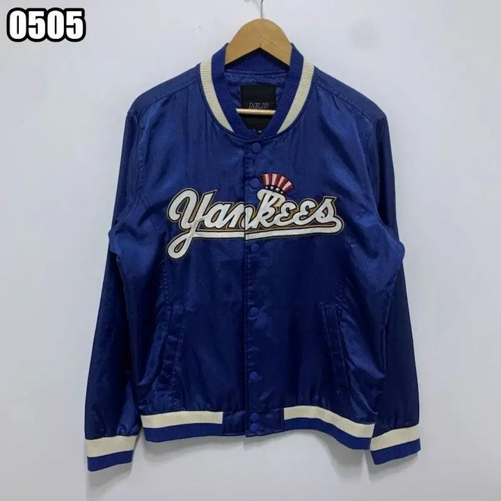 [BUNJANG] MLB New York Yankees Stadium Varsity Jacket / L MLB 뉴욕 양키즈 스타디움자켓 바시티자켓