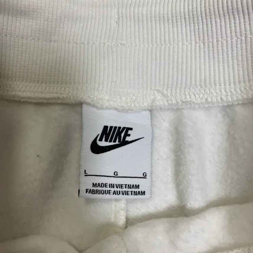 [BUNJANG] Nike Swoosh White Shorts Women&