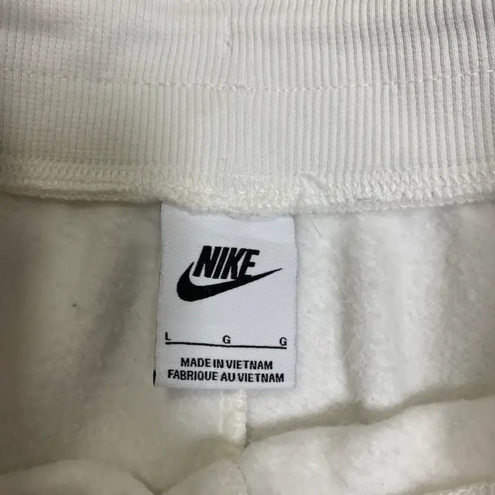 [BUNJANG] Nike Swoosh White Shorts Women&