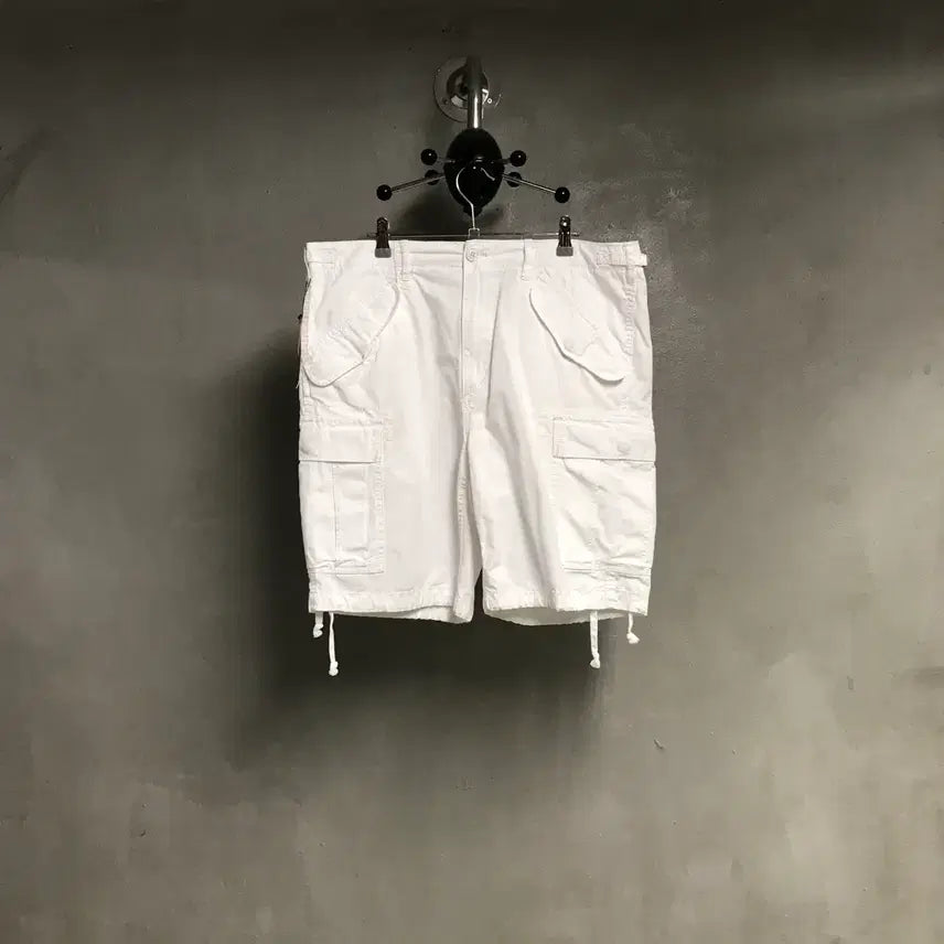 [BUNJANG] Polo Ralph Lauren White Cargo Shorts (Size 34) / 폴로 랄프로렌 화이트 카고 반바지 34