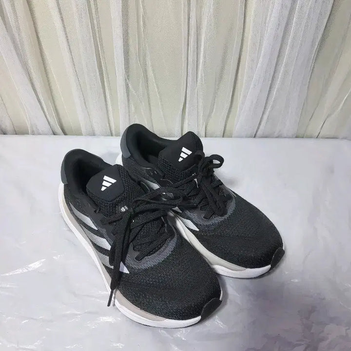 [BUNJANG] Adidas Duramo Sneakers Size 250 / [1번착용]아디다스 듀라모 운동화250