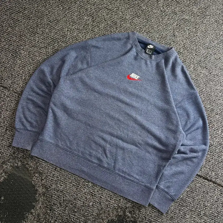[BUNJANG] Nike Futura Heritage Crewneck Sweatshirt / 나이키 퓨추라 헤리티지 크루넥 맨투맨 4426