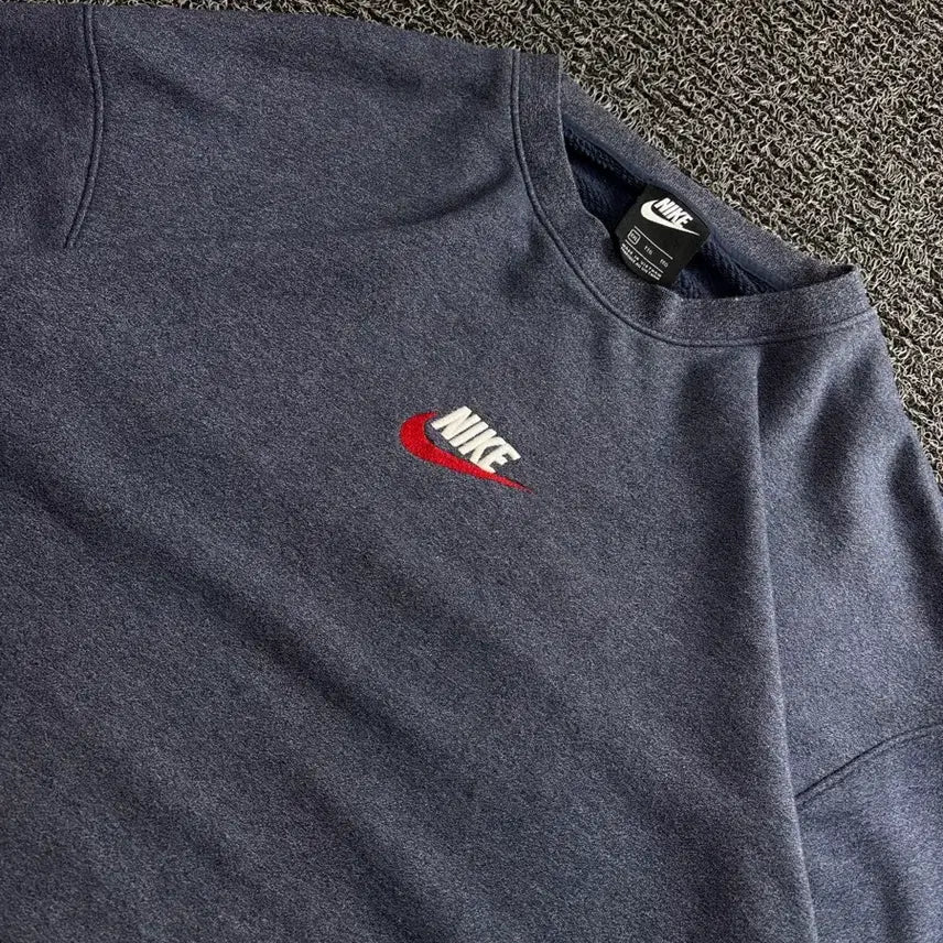 [BUNJANG] Nike Futura Heritage Crewneck Sweatshirt / 나이키 퓨추라 헤리티지 크루넥 맨투맨 4426