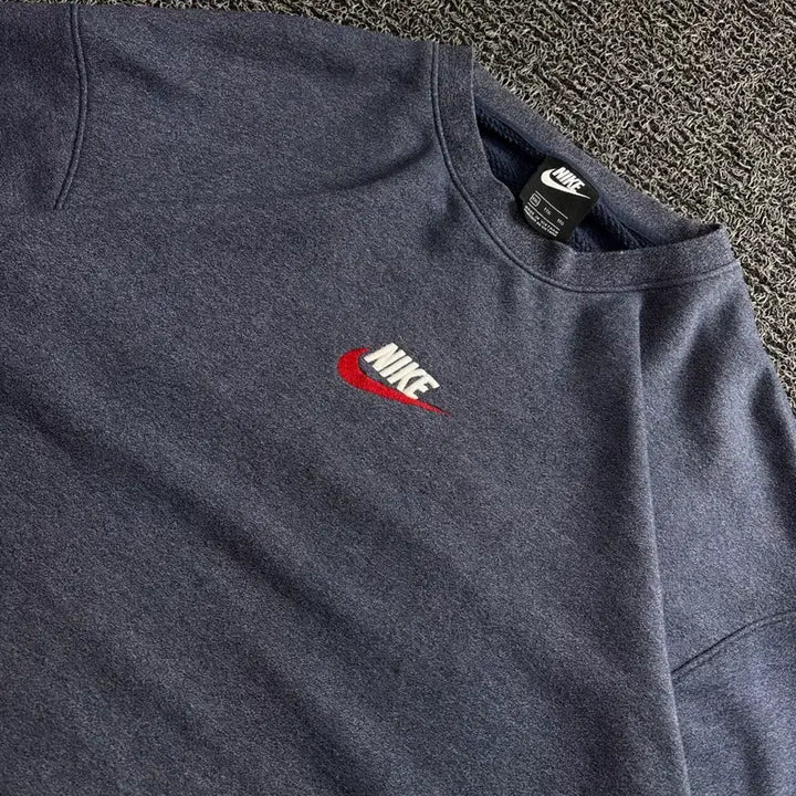 [BUNJANG] Nike Futura Heritage Crewneck Sweatshirt / 나이키 퓨추라 헤리티지 크루넥 맨투맨 4426