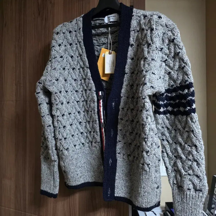 [BUNJANG] Thom Browne Cable Knit Cardigan (New) / 톰브라운 케이블 니트 가디건 새상품
