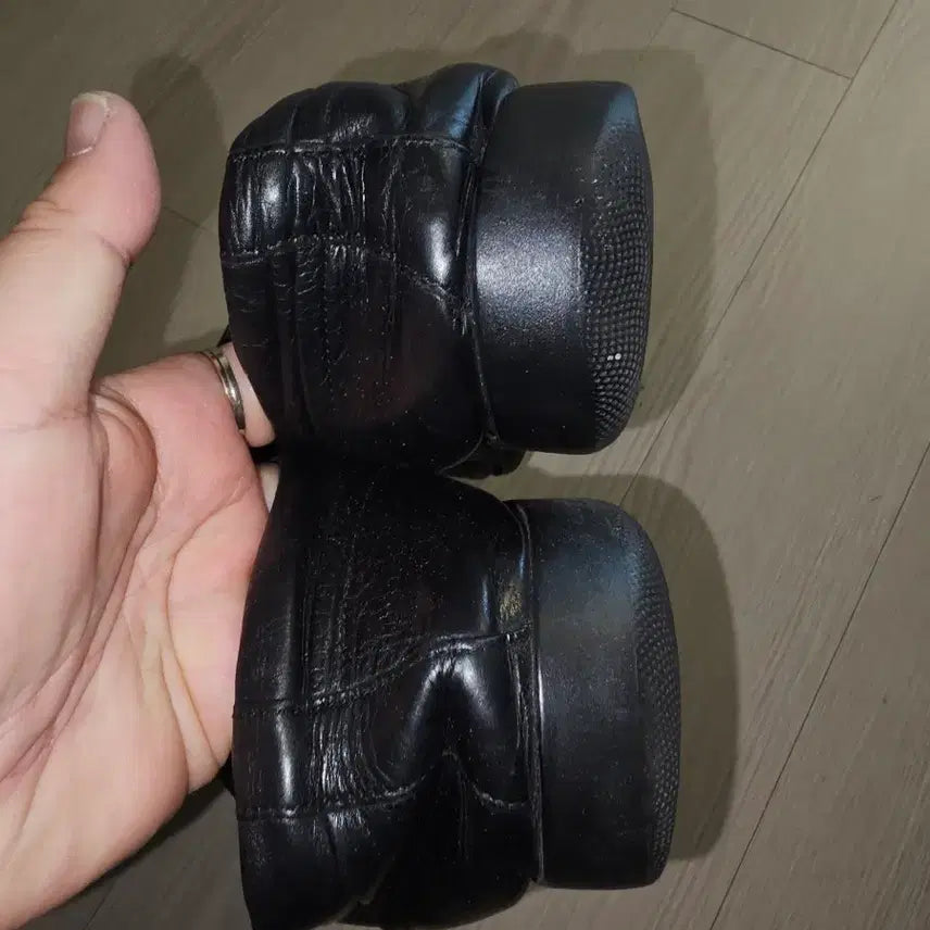 [BUNJANG] BOSS Black Leather Velcro Loafers Size 43 / BOSS 블랙 가죽 벨크로 로퍼