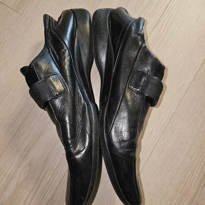 [BUNJANG] BOSS Black Leather Velcro Loafers Size 43 / BOSS 블랙 가죽 벨크로 로퍼