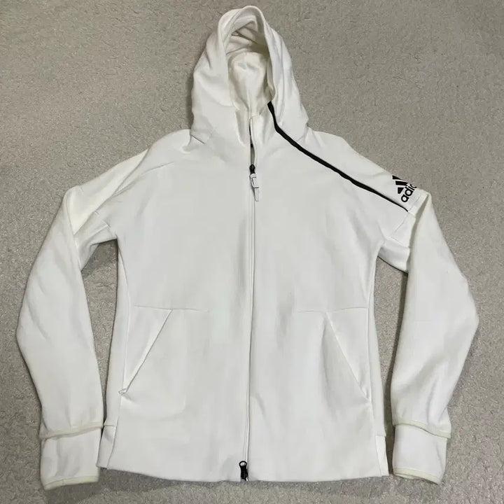 [BUNJANG] Adidas White Hoodie Zip-Up Size 100 / 아디다스 화이트 후드집업 100