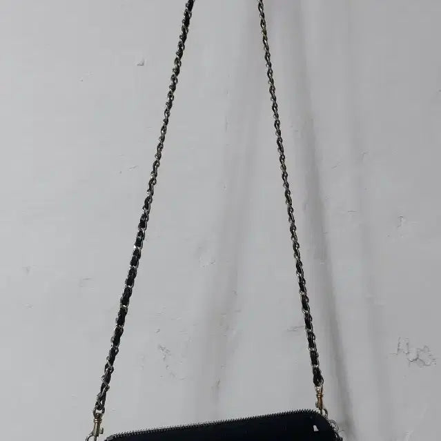 [BUNJANG] MCM Black Leather Chain Crossbody Bag / MCM 블랙 레더 체인 크로스백
