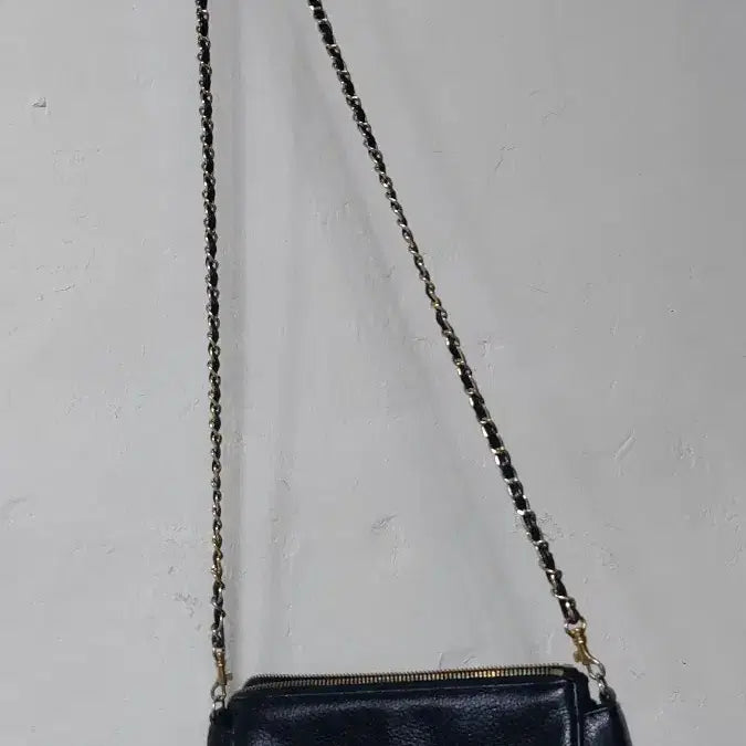[BUNJANG] MCM Black Leather Chain Crossbody Bag / MCM 블랙 레더 체인 크로스백