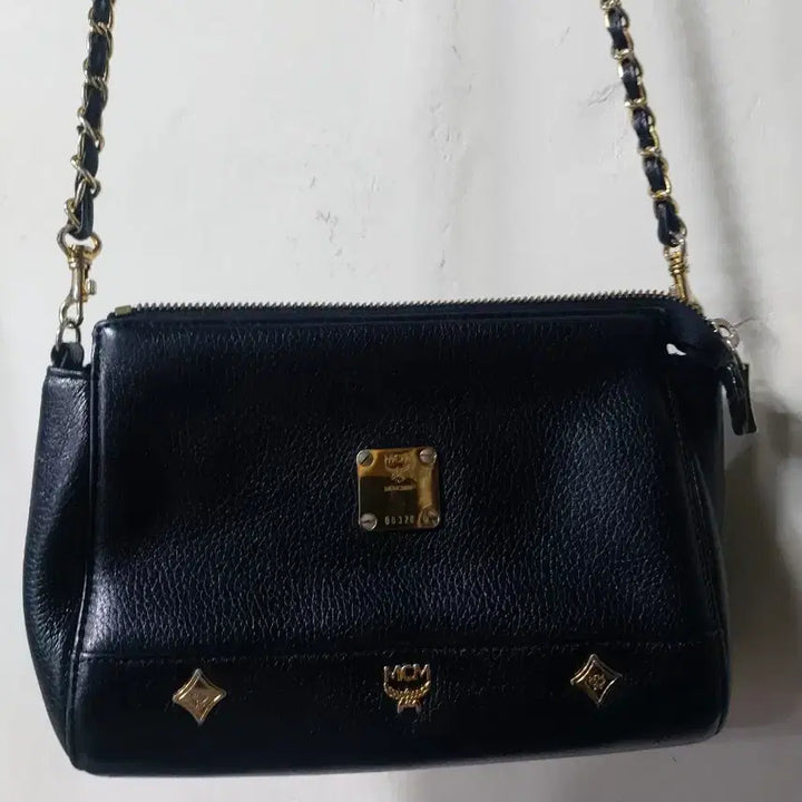 [BUNJANG] MCM Black Leather Chain Crossbody Bag / MCM 블랙 레더 체인 크로스백