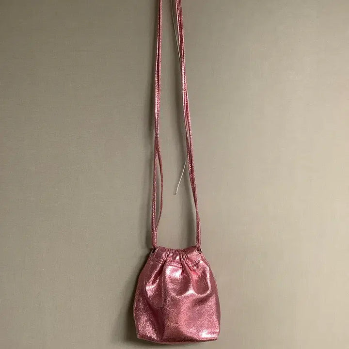 [BUNJANG] ZARA Pink Glitter Drawstring Crossbody Bag / 자라 ZARA 핑크 글리터 복조리 가방