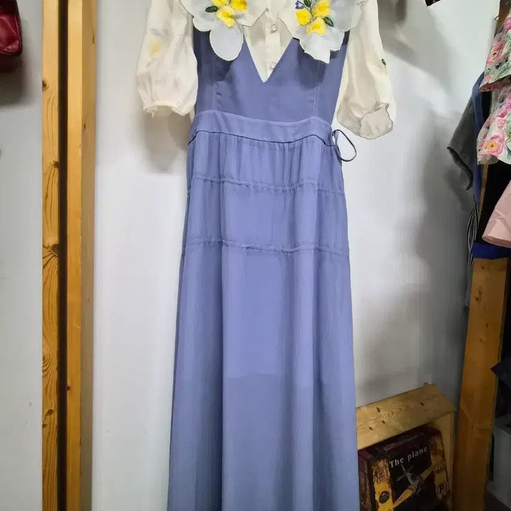 [BUNJANG] Duel Jumpsuit Dress &amp; Embroidered Balloon Blouse / 듀엘 점퍼수트 원피스. 수입 자수 벌룬 블라우스