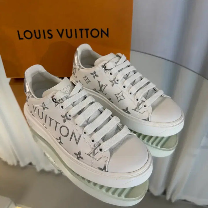 [BUNJANG] Louis Vuitton Monogram Time Out Sneakers / 루이비통 모노그램 타임아웃 스니커즈