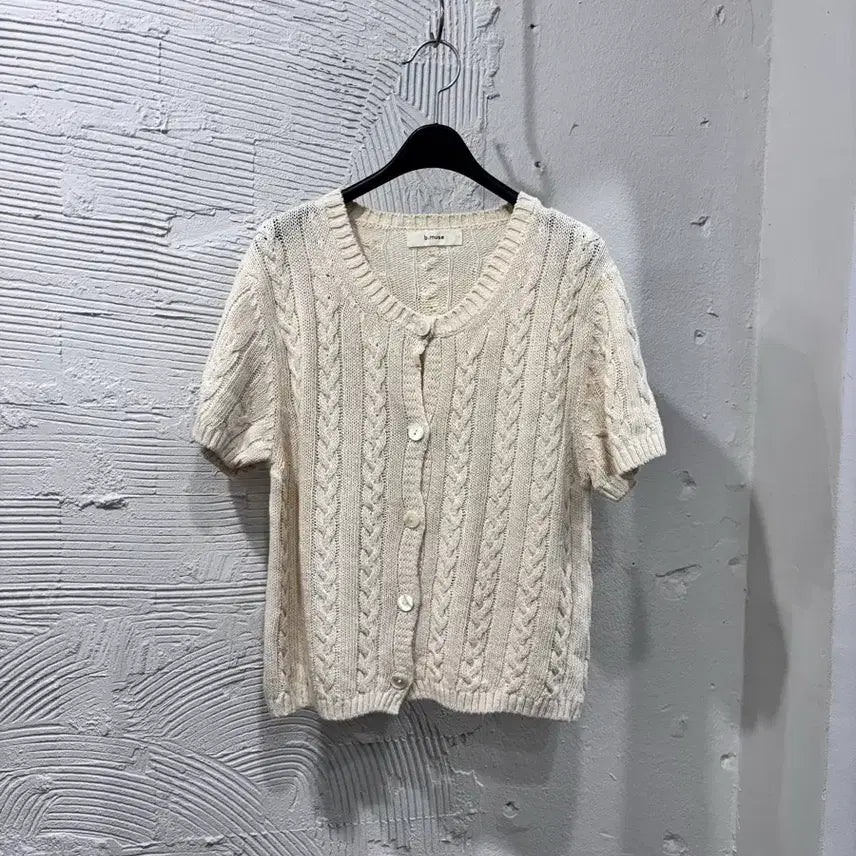 [BUNJANG] BEMUSE Ivory Cable Knit Short Sleeve Cardigan / 비뮤즈 아이보리 케이블짜임 반팔 가디건