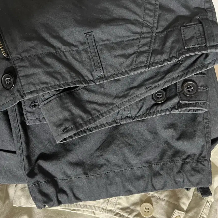 [BUNJANG] Uniqlo Parachute Pants Bundle Set / 유니클로 파라슈트 팬츠 2개 일괄