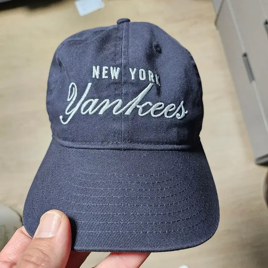 [SOLD OUT] 뉴에라 디스이즈네버댓 뉴욕양키스 볼캡