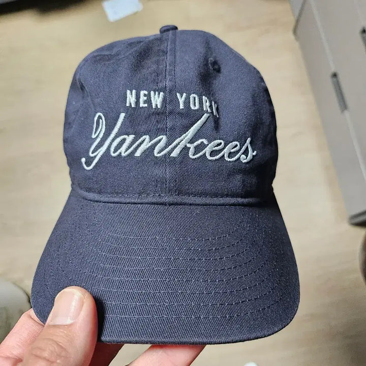 [SOLD OUT] 뉴에라 디스이즈네버댓 뉴욕양키스 볼캡