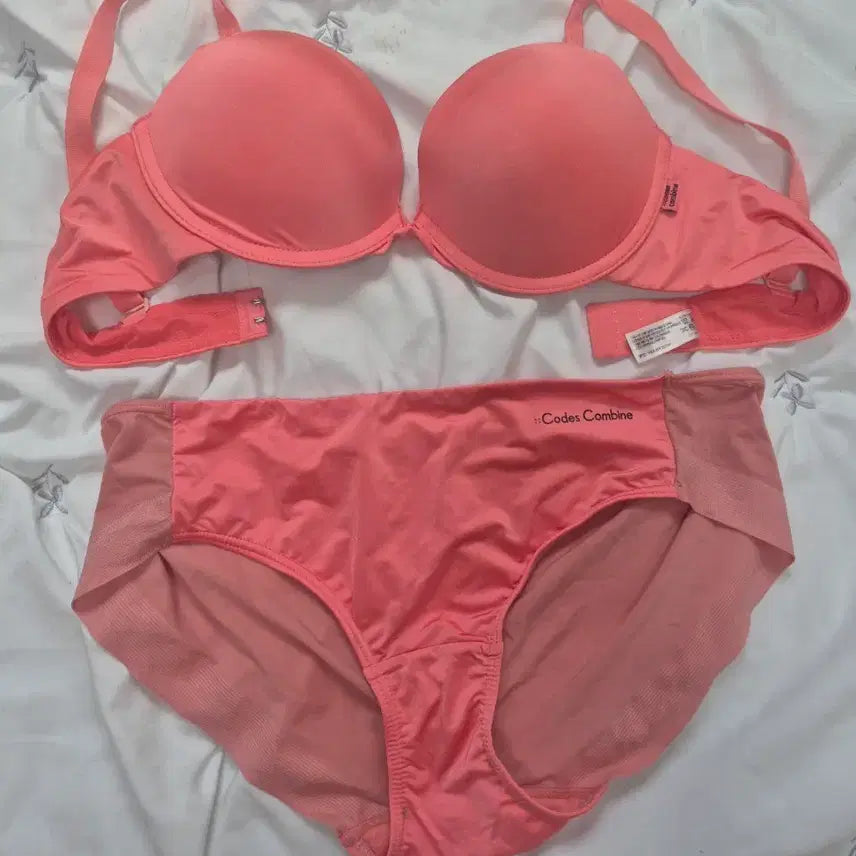 [BUNJANG] Codes Combine Coral Bra &amp; Panty Set (Used) / Codes Combine 브라팬티(중고)