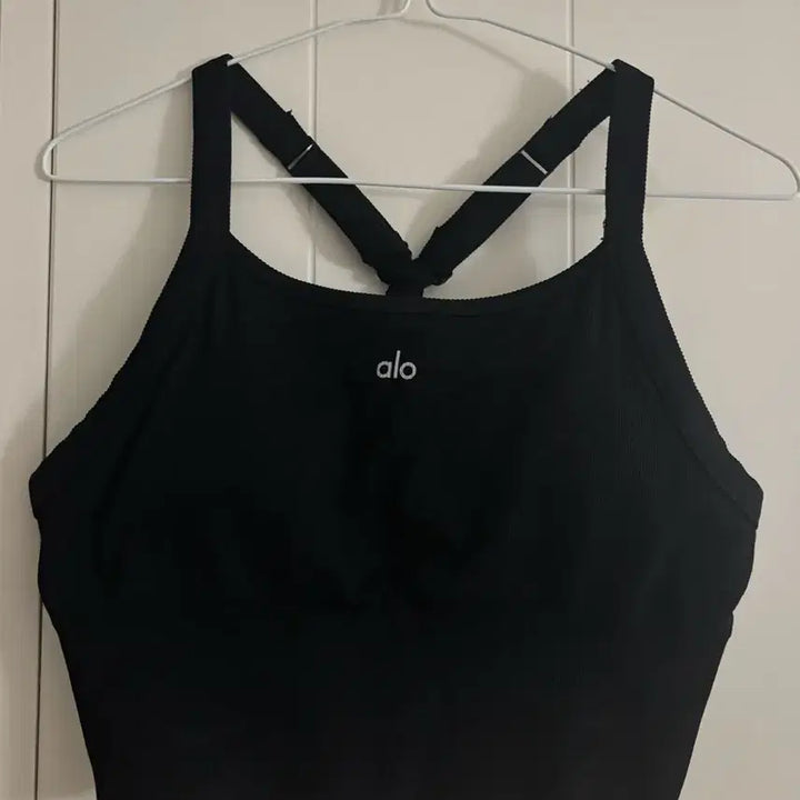[BUNJANG] ALO Seamless Fit Tank Top (Size M) / 알로 탱크 탑 (M사이즈) 판매합니다.