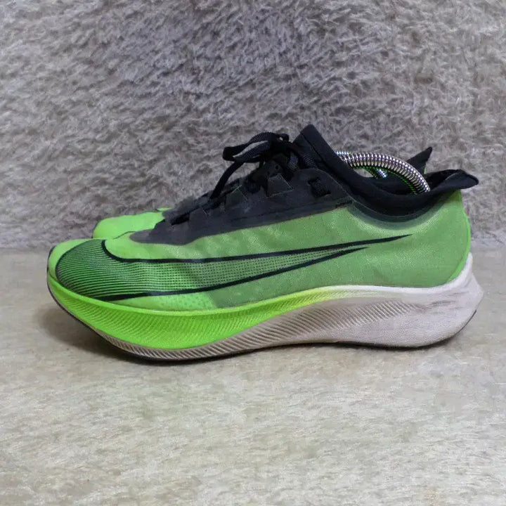 [BUNJANG] Nike Zoom Fly 3 Sneakers (Used) / 후루룩구제2 260 나이키 줌플라이3 운동화 중고 신발 260511