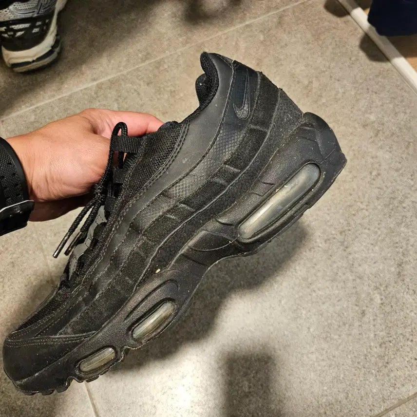 [BUNJANG] Nike Air Max 95 All Black Sneakers (280mm) / 나이키 에어맥스 95 올검 280 판매