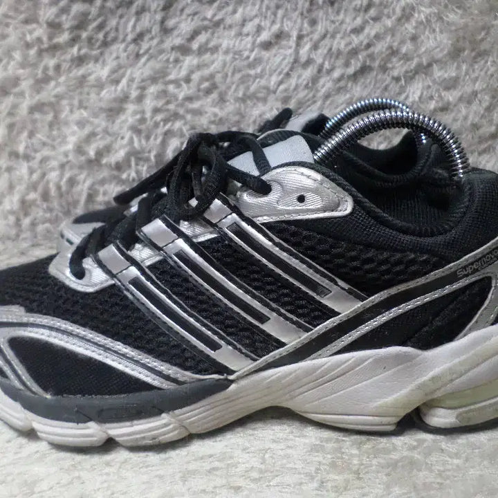 [BUNJANG] Adidas Supernova Cushion 7 Sneakers Black / 후루룩구제2 235 아디다스 슈퍼노바 쿠션7 운동화 블랙260511
