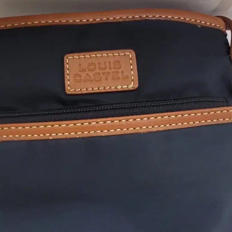 [BUNJANG] Luicastel Navy Crossbody Bag / 루이카스텔 네이비 크로스백