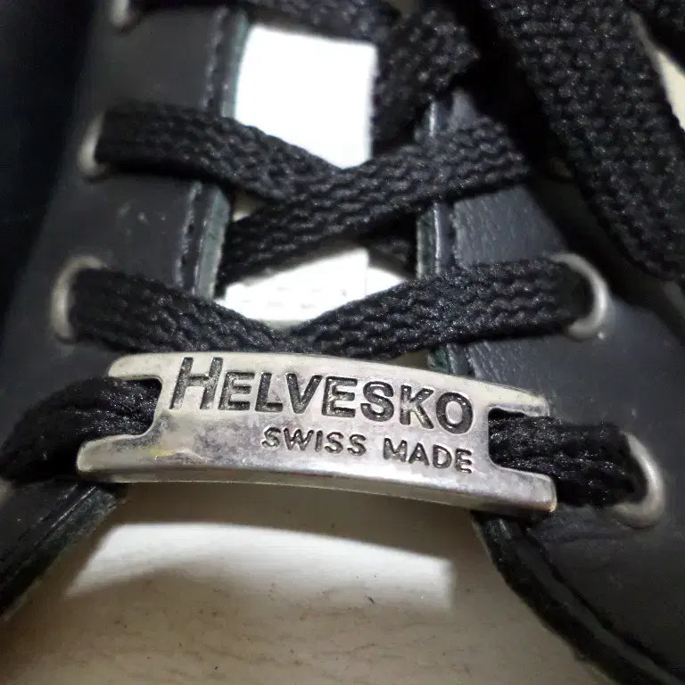 [BUNJANG] Helvesco Golf Shoes (Used) Size 260 / 후루룩구제2 245 헬베스코 골프화 중고 신발 260511